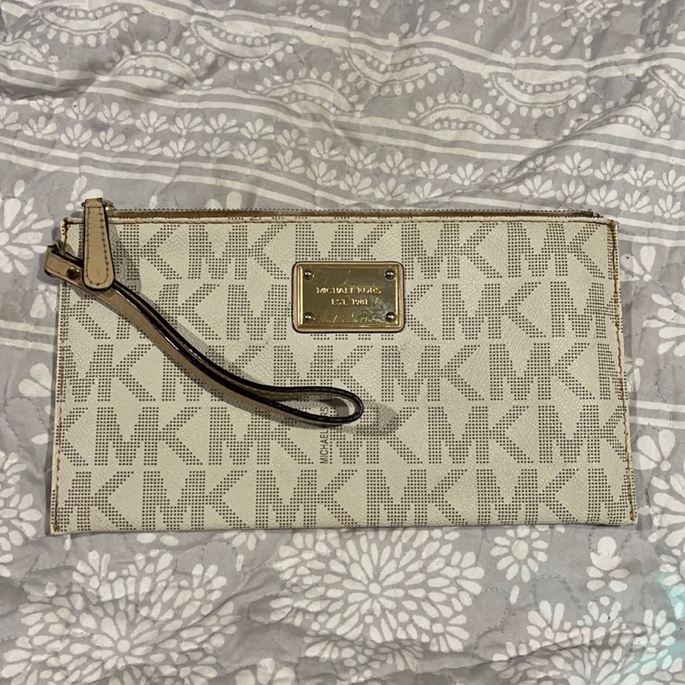 Mk wristlet